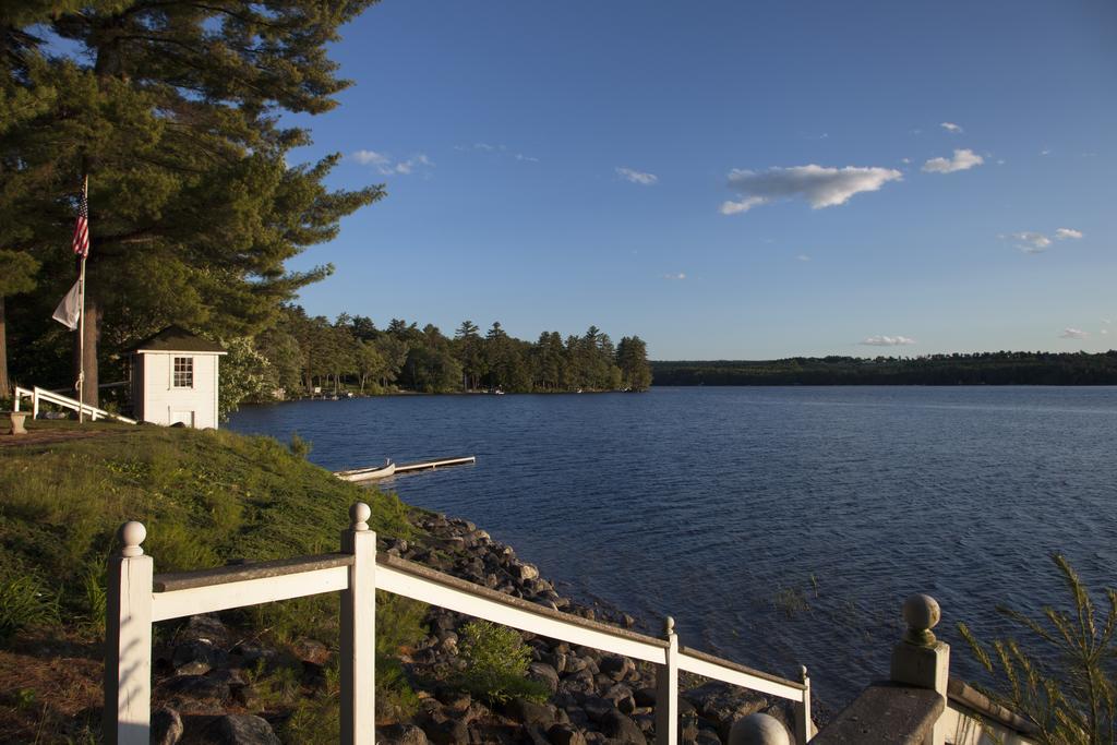 Wolf Cove Inn Poland Exteriör bild