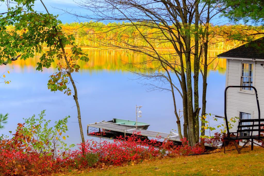 Wolf Cove Inn Poland Exteriör bild